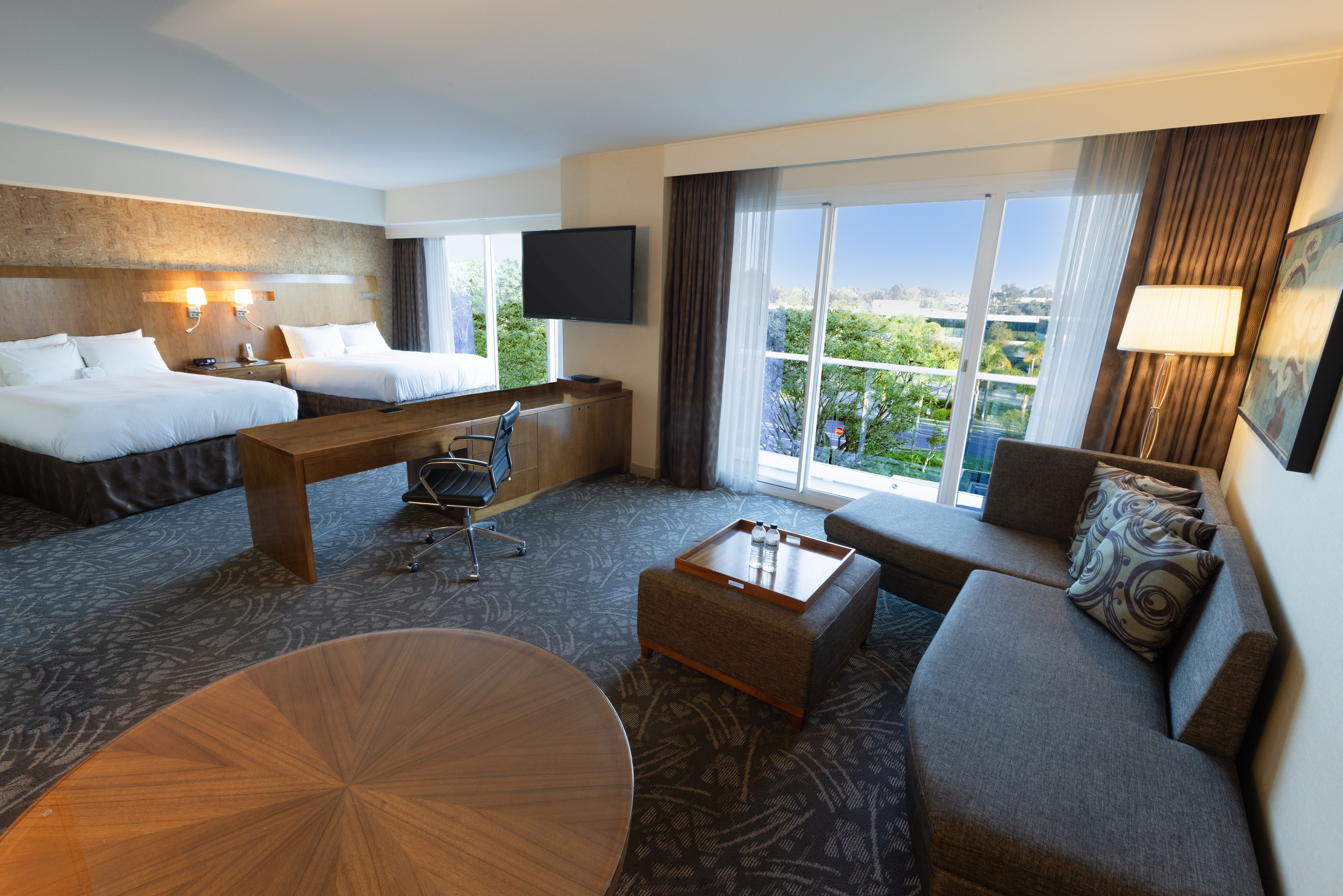 客室とスイートルーム